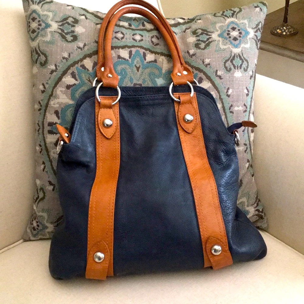 GENUINE ITALIAN LEATHER Navy purse, purchased in Italy. New without tags.